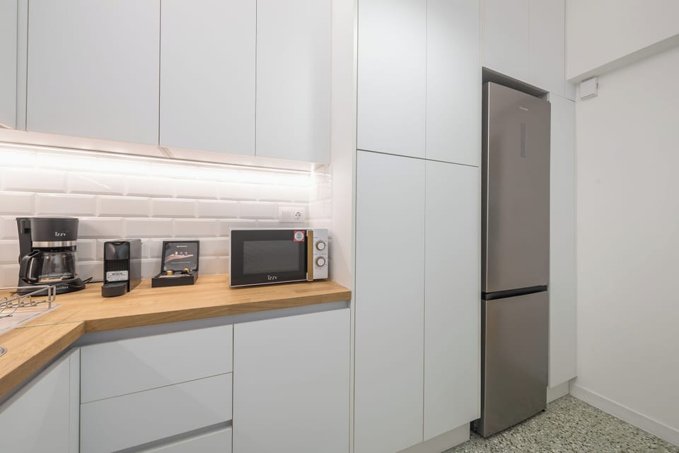 Comfort Apartment, City View | Private kitchen | Espresso maker, coffee/tea maker, electric kettle
