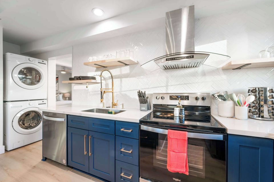 Kitchen and full-sized washers and dryers