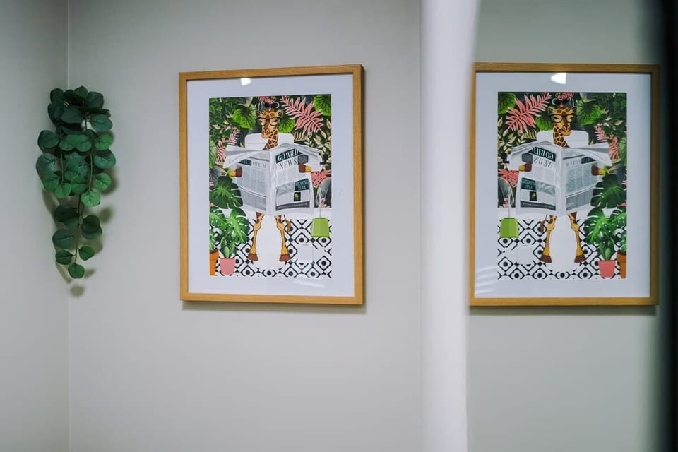 The en-suite bathroom benefits from a shower cubicle, toilet and sink.