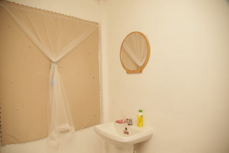 House, 2 Bedrooms, Non Smoking, Patio | Bathroom | Hydromassage showerhead, hair dryer, slippers, bidet