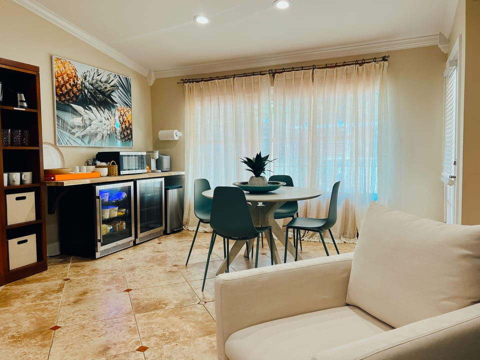 Kitchenette and Dining Area 