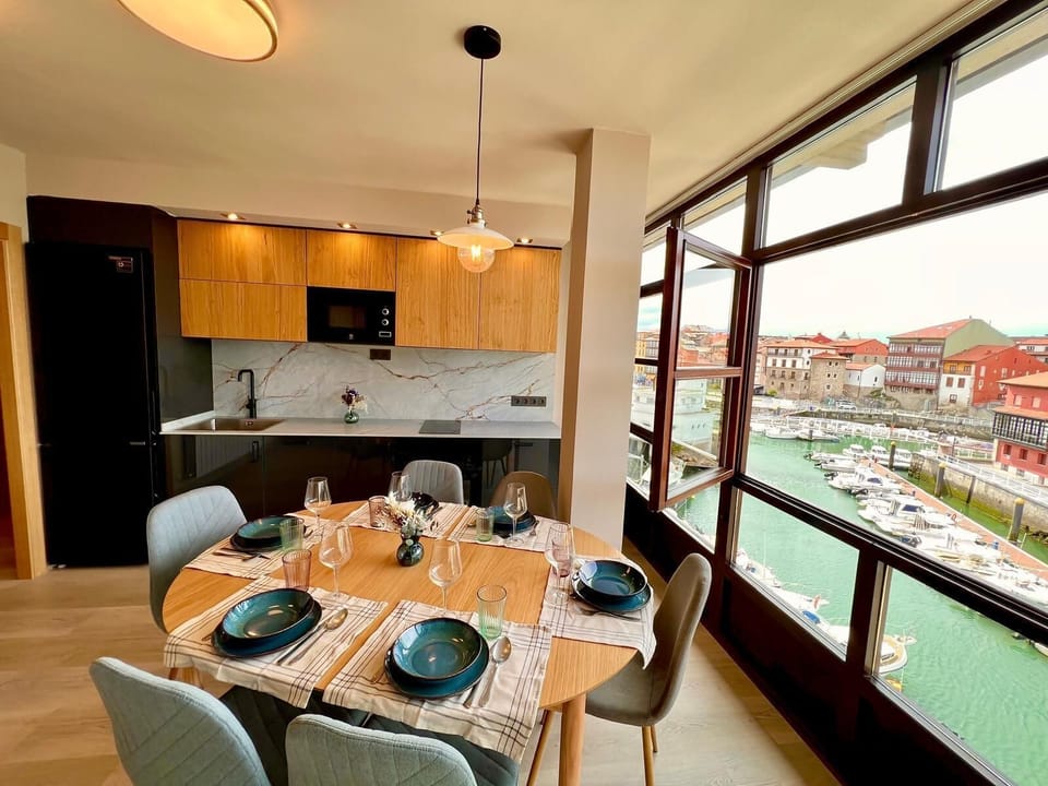 Bird's eye view,Kitchen or kitchenette,Living room,Dining area,Sea view