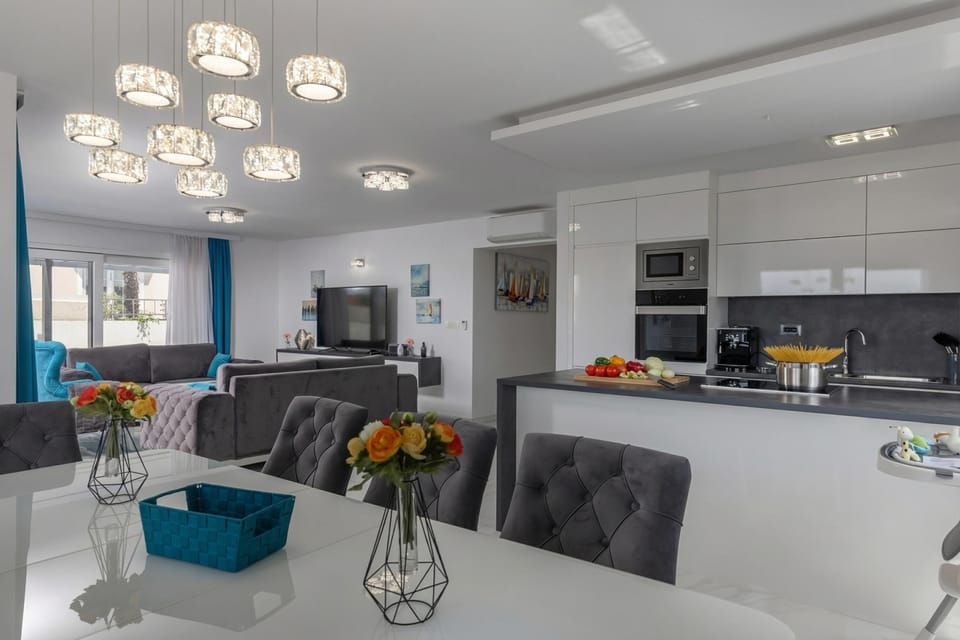 Kitchen and dining area