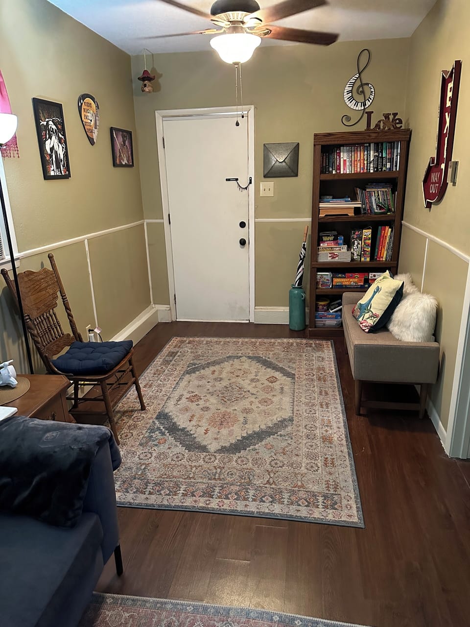 Entrance to B&B with extra seating
