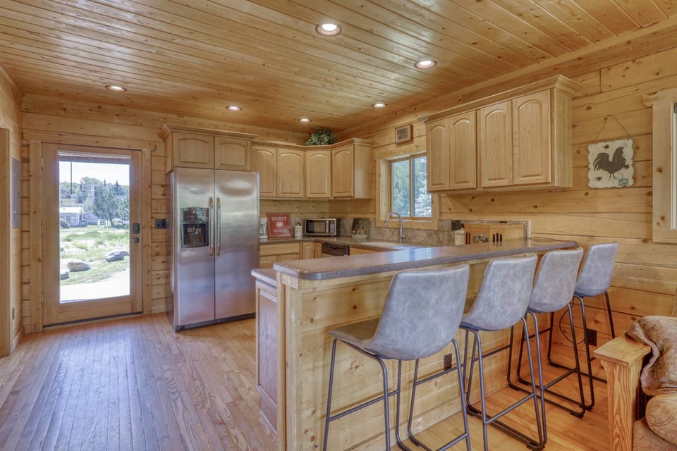 Large full kitchen