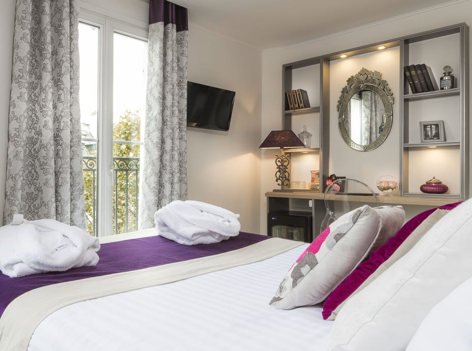 Double or Twin Room, Balcony | Premium bedding, minibar, in-room safe, desk