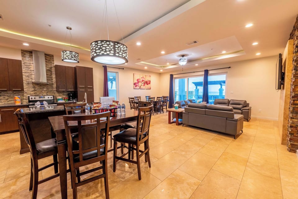 Dining & Living area
