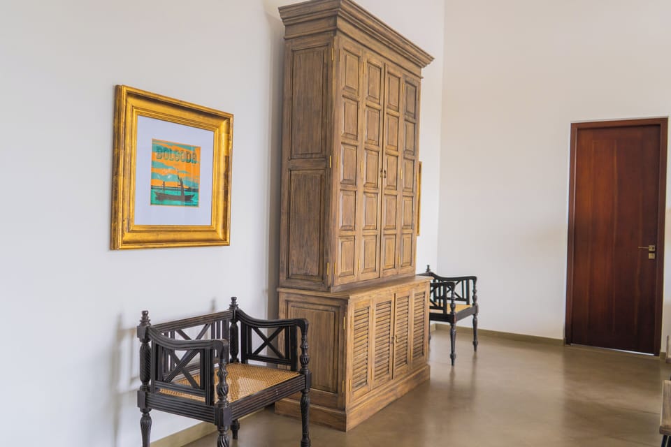 Exclusive Villa | Living area | Flat-screen TV