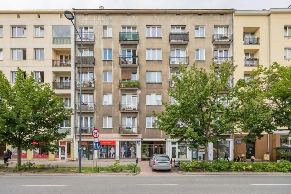 The apartment's surroundings. 