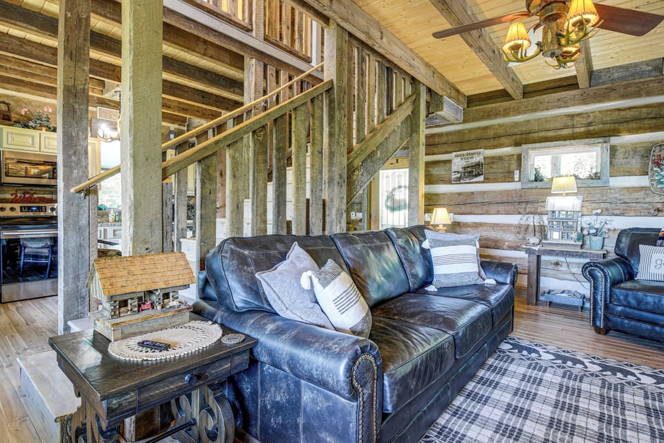 House (2 Bedrooms) | Interior