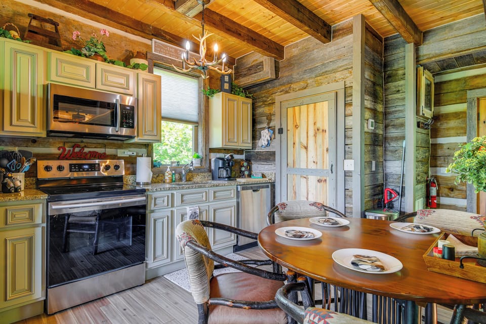 House (2 Bedrooms) | Interior