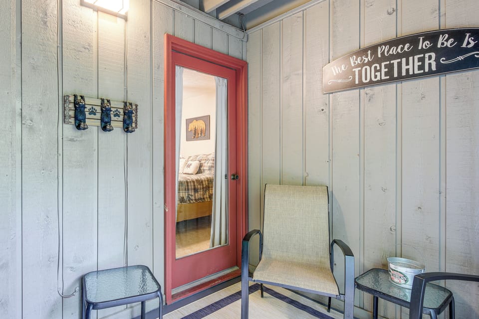 House (2 Bedrooms) | Interior