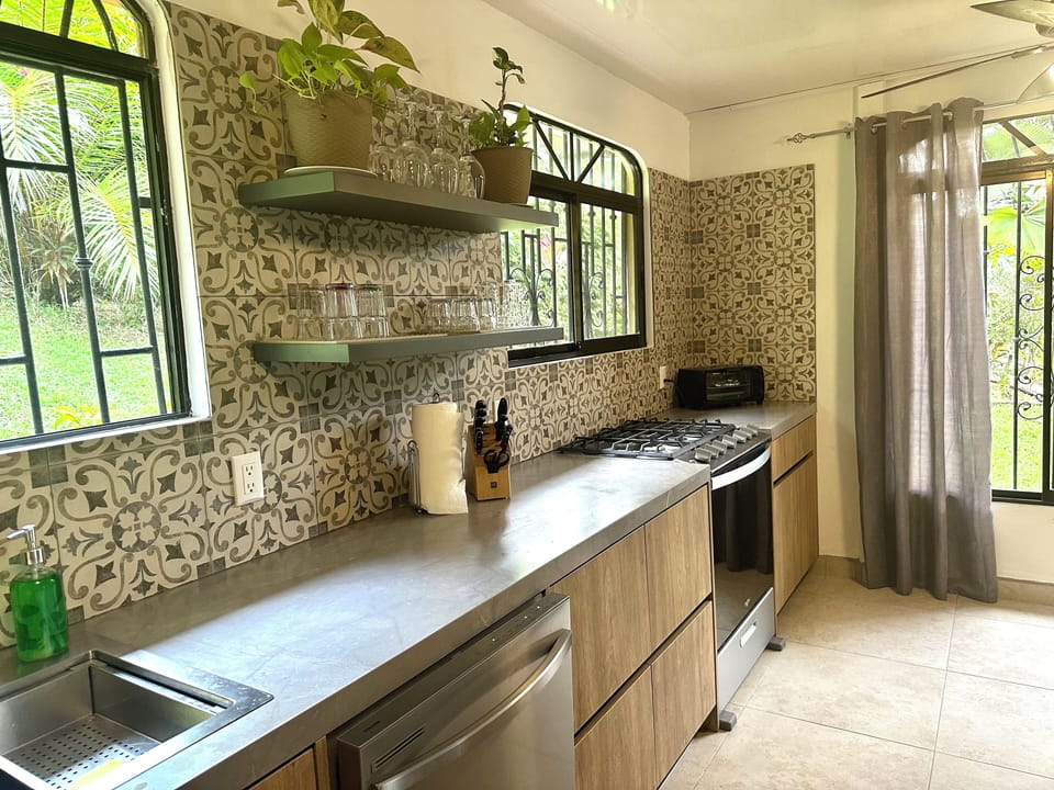 Kitchen with dishwasher