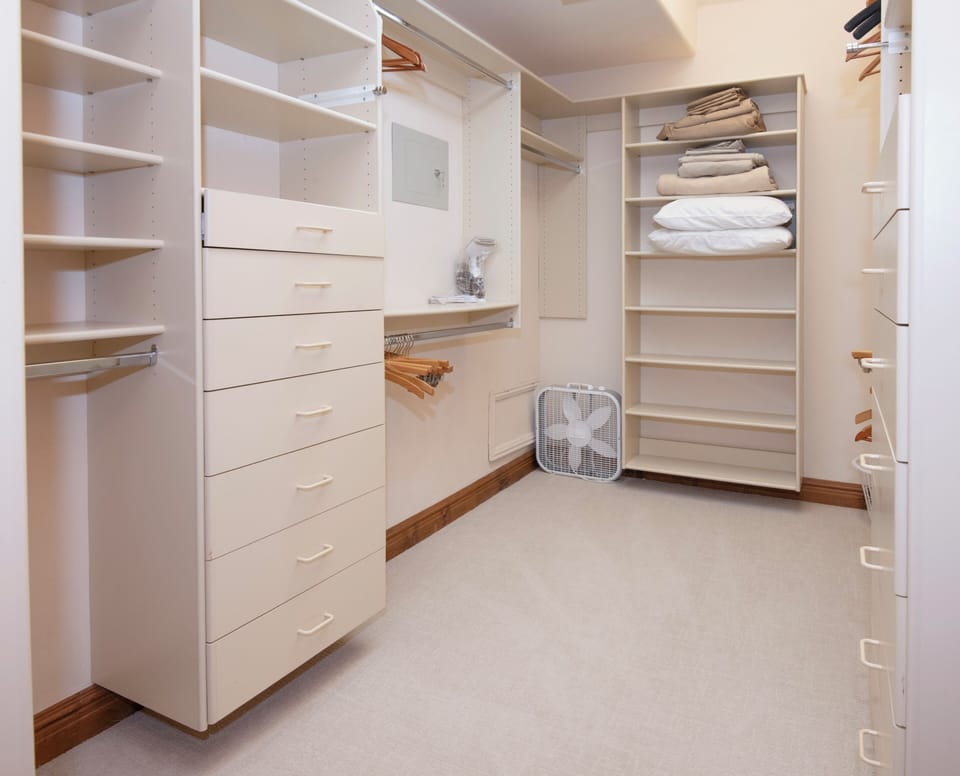 Walk-in Closet