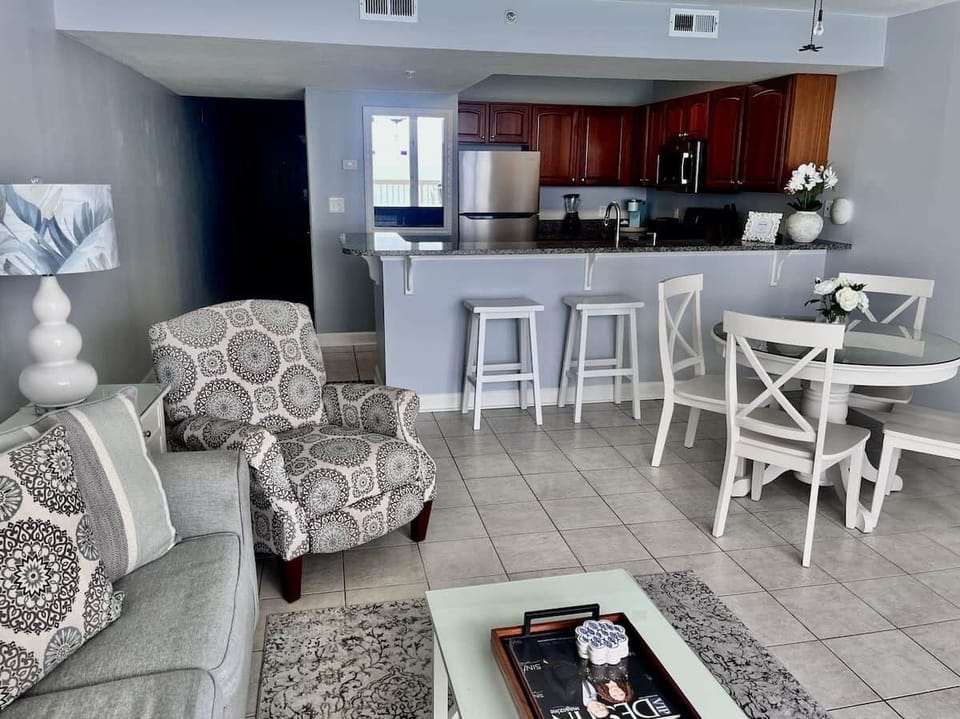Family/Dining Room
