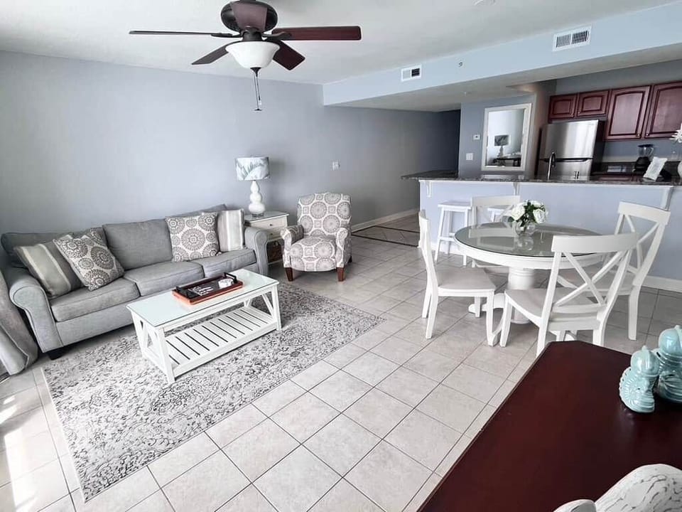 Family/Dining Room