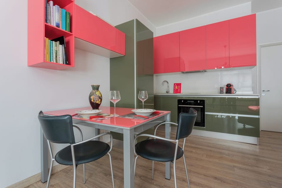 Apartment | Private kitchen | Fridge, oven, stovetop, electric kettle