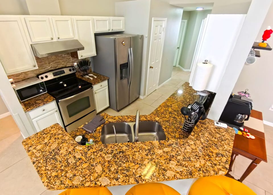 Fully equipped kitchen for family meals