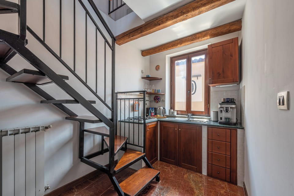 Apartment, City View | Private kitchen | Fridge, stovetop, coffee/tea maker, electric kettle