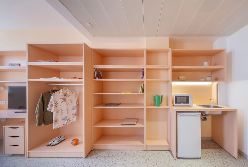 Standard Double Room | Hypo-allergenic bedding, desk, laptop workspace, soundproofing
