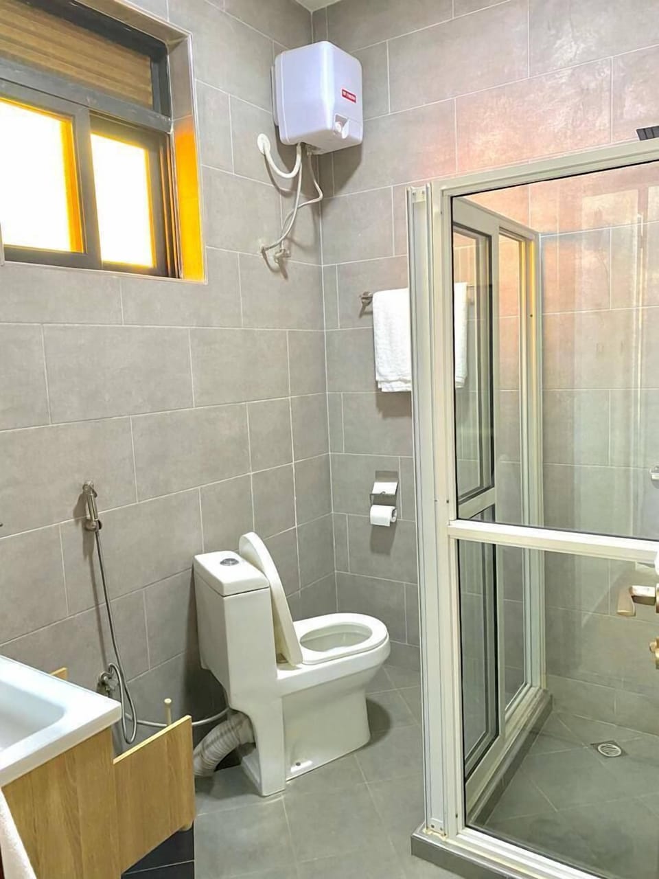 Business Apartment | Bathroom
