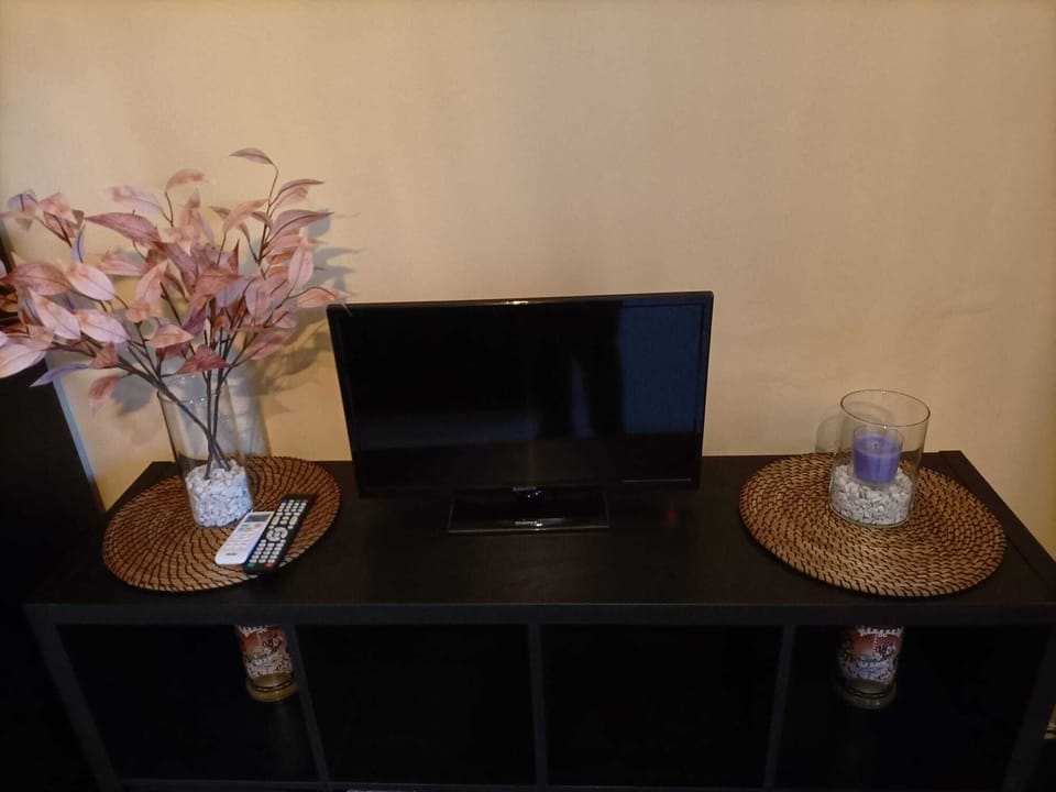 Comfort Apartment | 1 bedroom, hypo-allergenic bedding, down comforters, free WiFi