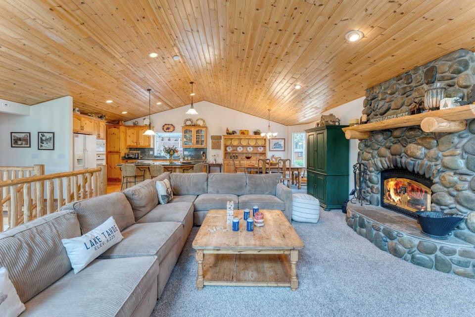 House (4 Bedrooms) | Interior