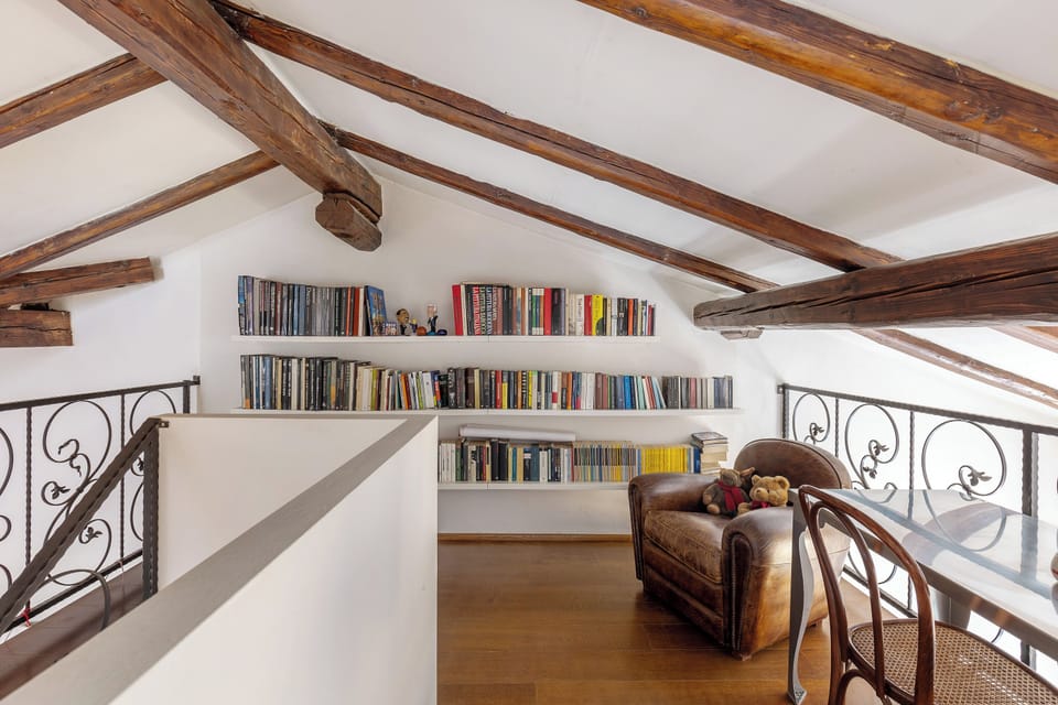 Apartment | Living area | 35-inch flat-screen TV with satellite channels
