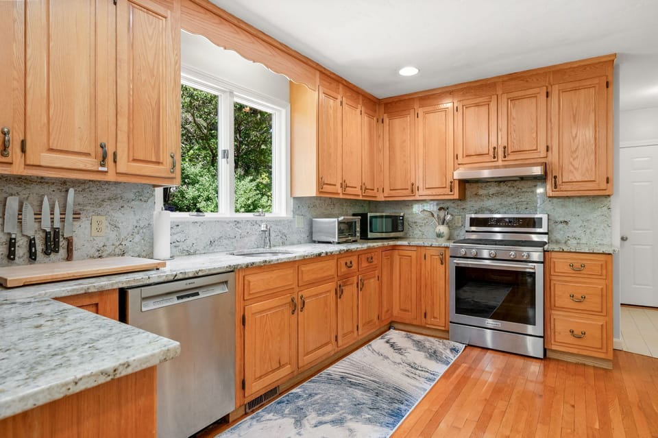 Bright and clean kitchen