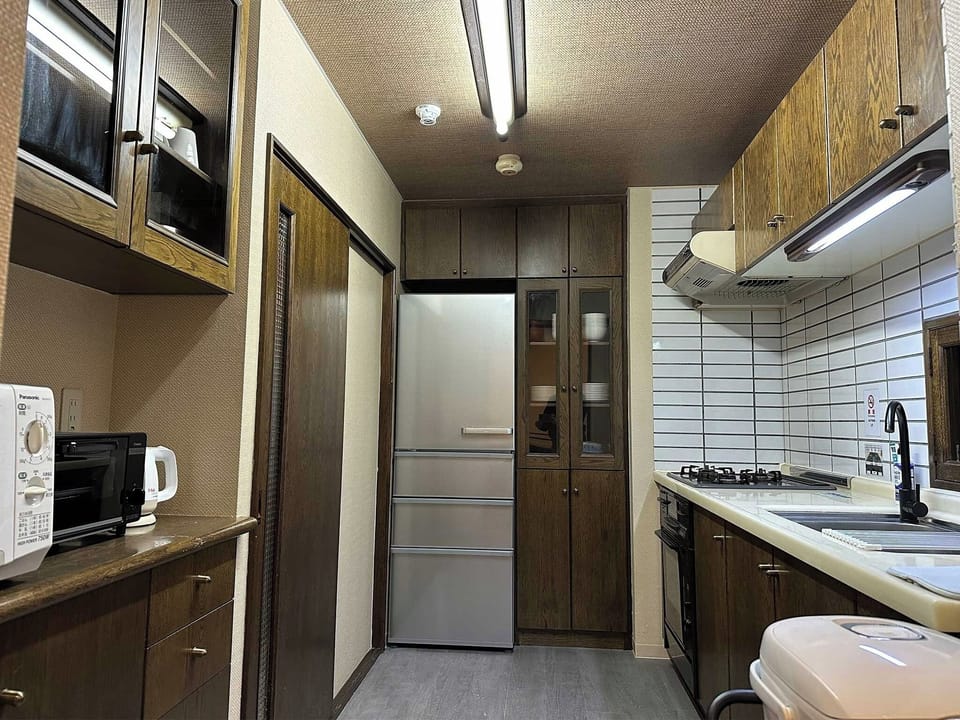 ・Full of kitchen equipment