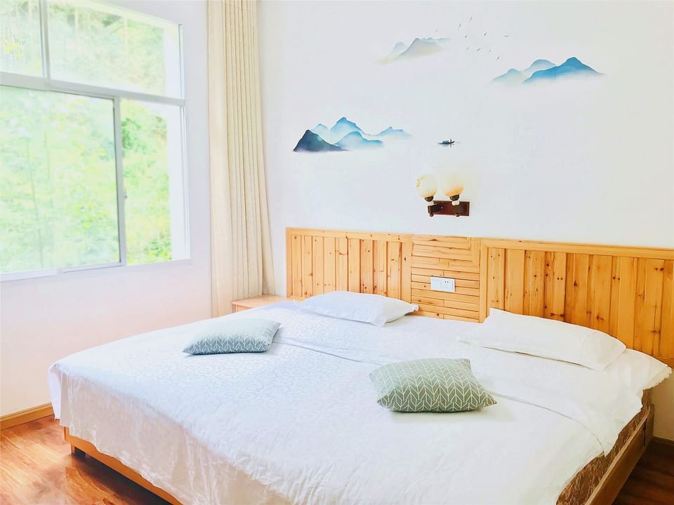 Comfort Double Room, Hill View | Soundproofing, WiFi (free)