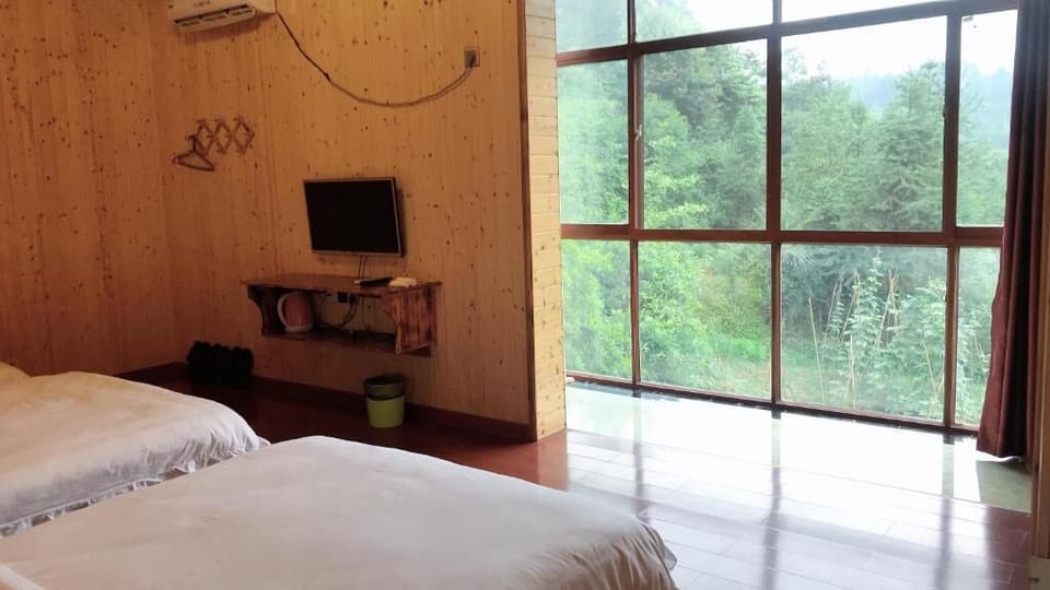 Soundproofing, WiFi (free)