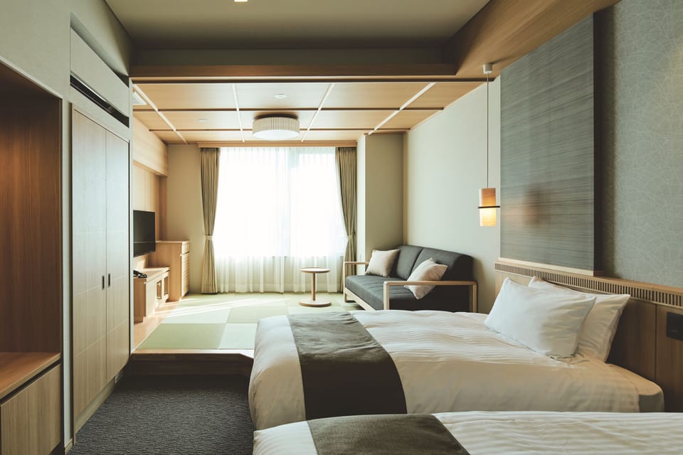 Superior Twin Room | Down comforters, in-room safe, blackout drapes, soundproofing