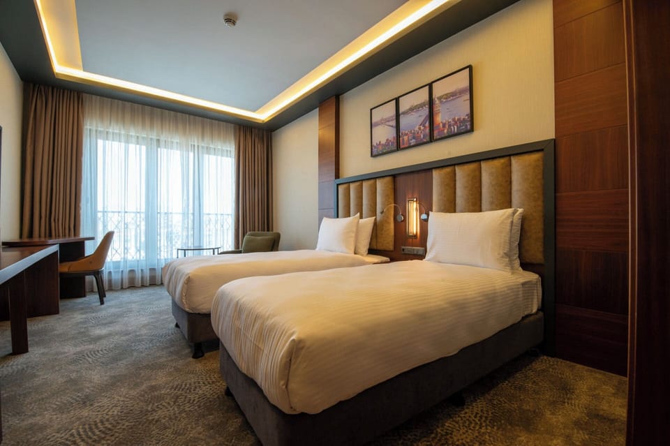 Minibar, in-room safe, free WiFi, bed sheets