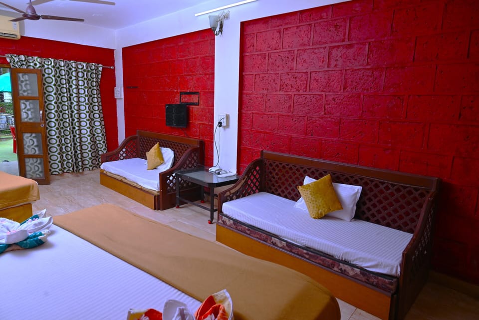 Super Deluxe Room | Free WiFi, bed sheets