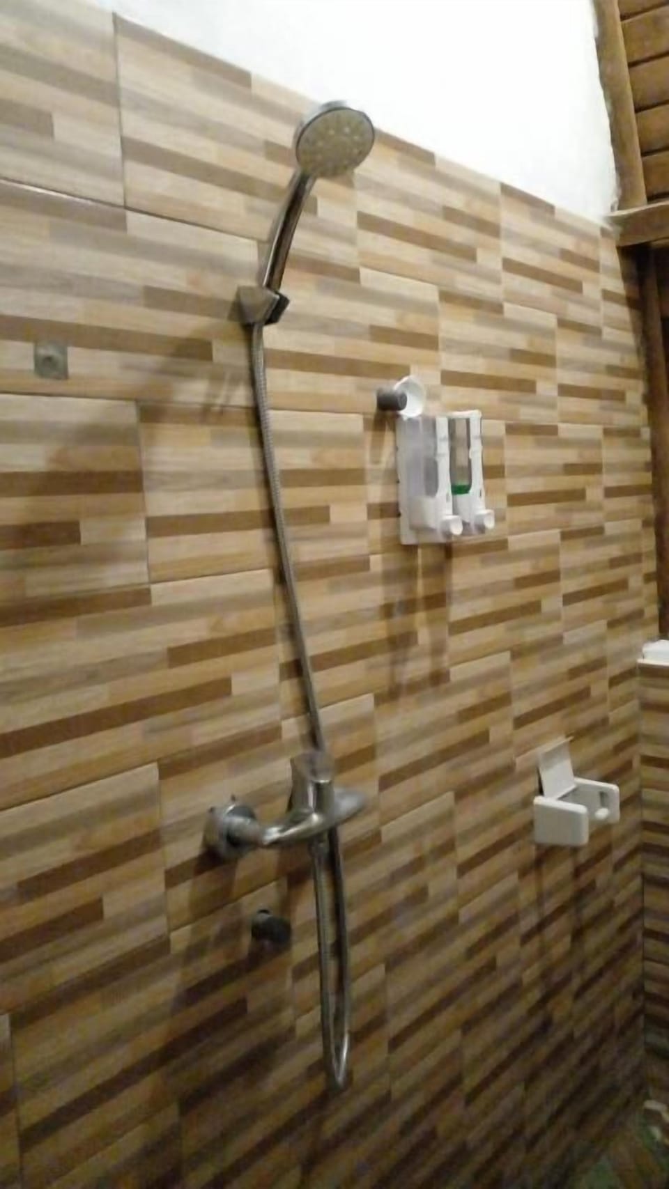 Standard Single Room | Bathroom