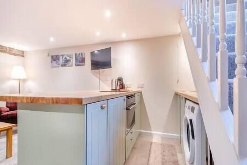 well equipped kitchen