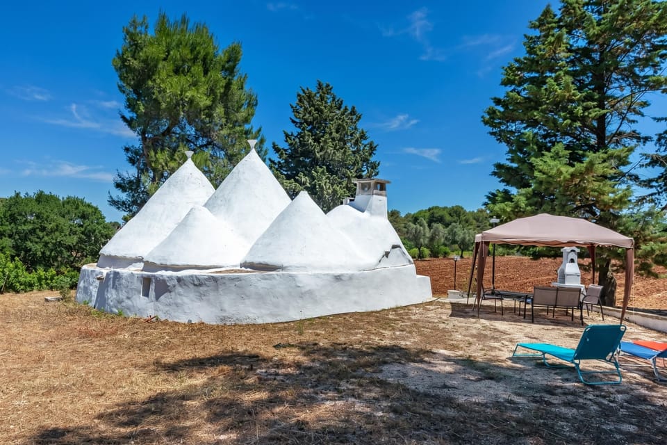 Family Villa, 1 Bedroom, Microwave, Mountainside (Trullo del Bosco In Martina Franca) | Property grounds