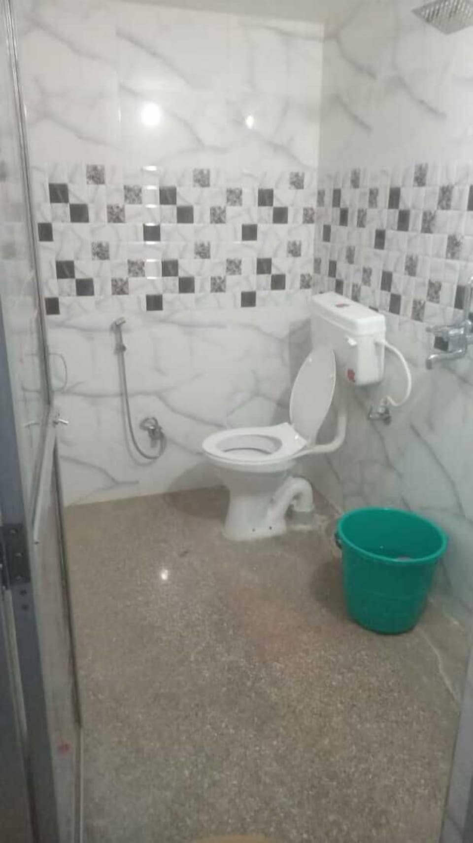 Standard Room | Bathroom | Shower