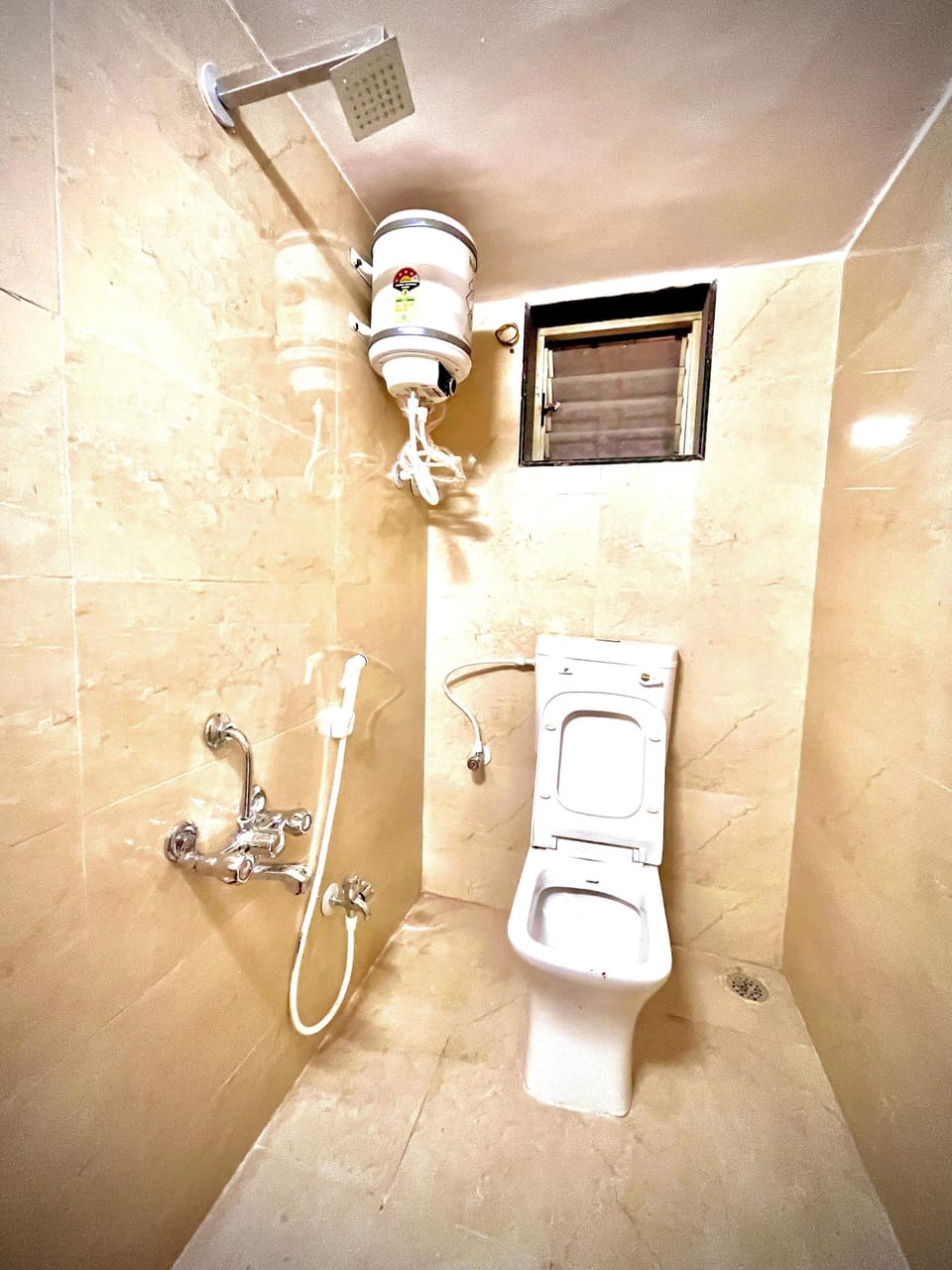 Shower, towels, soap, shampoo