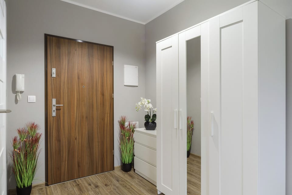 Classic Apartment, Balcony, City View | 1 bedroom, blackout drapes, iron/ironing board, cribs/infant beds