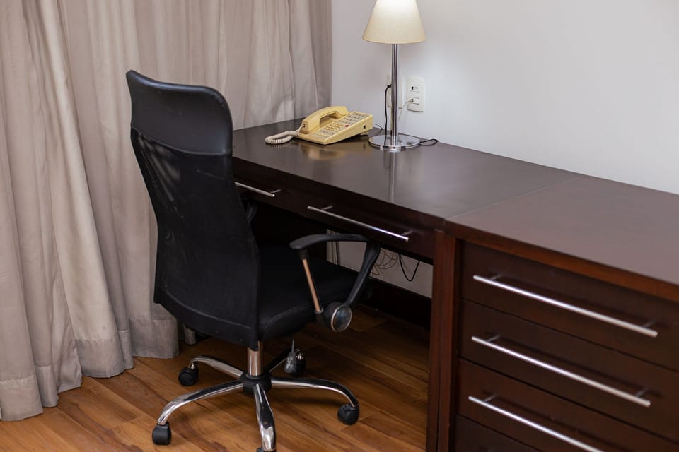 Suite | Business center