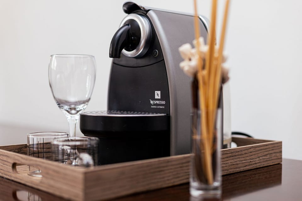 Suite | Coffee and/or coffee maker