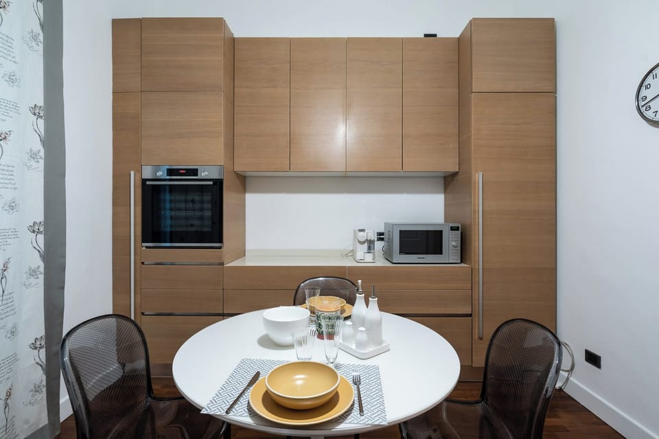Apartment | Private kitchen | Fridge, microwave, oven, stovetop