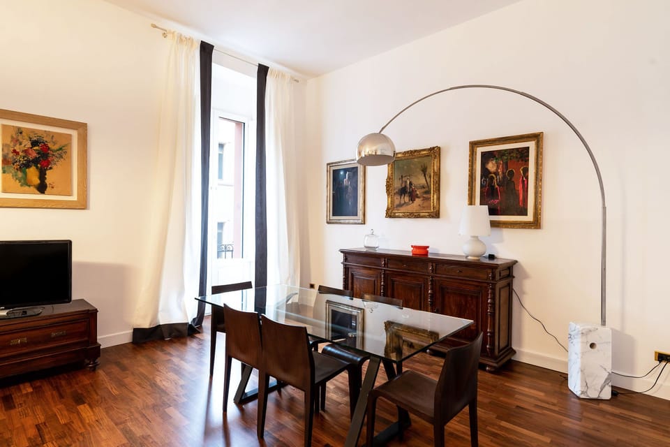 Apartment | Living area | TV