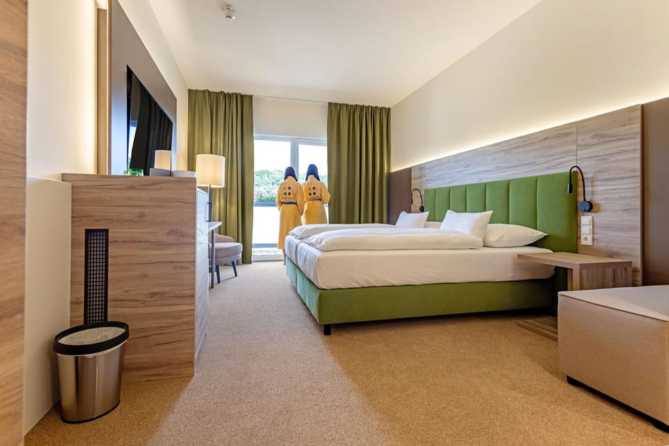 In-room safe, desk, laptop workspace, free WiFi
