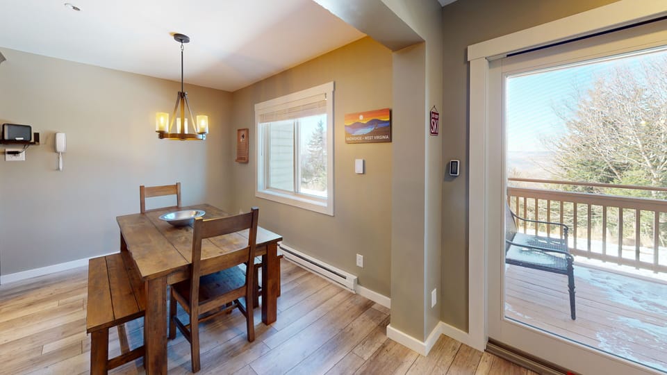Dining Room, Dining Table, Furniture, Indoors, Table