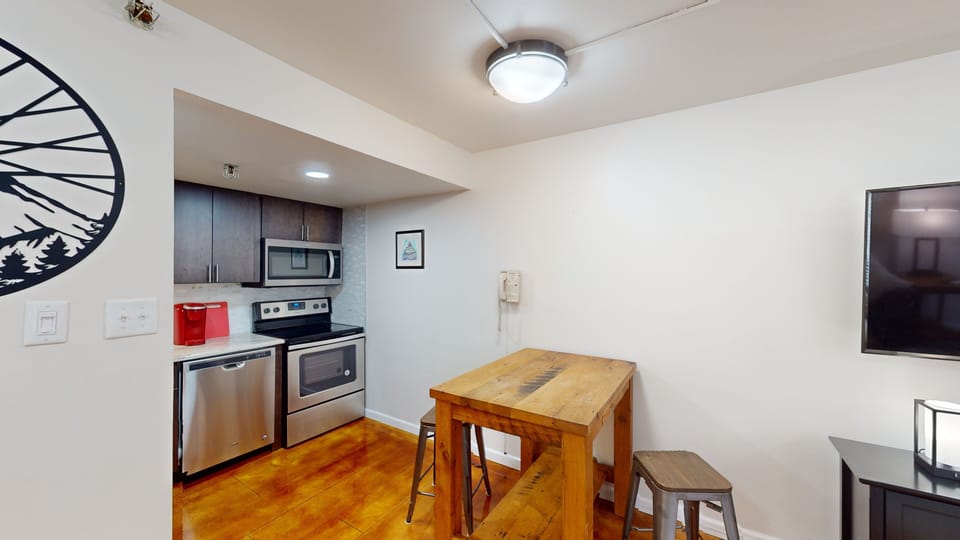 Indoors, Hardwood, Floor, Flooring, Screen