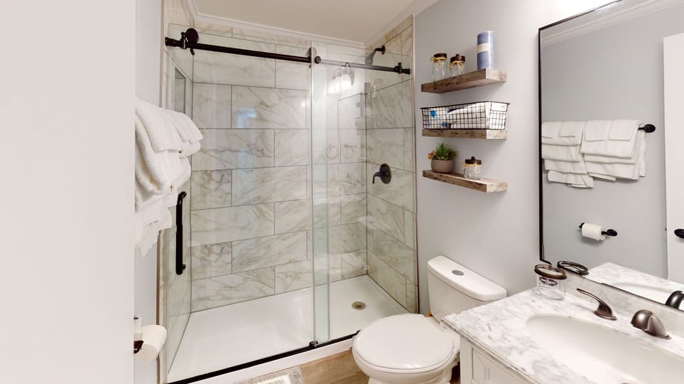 Indoors, Sink, Bathtub, Tub, Bathroom