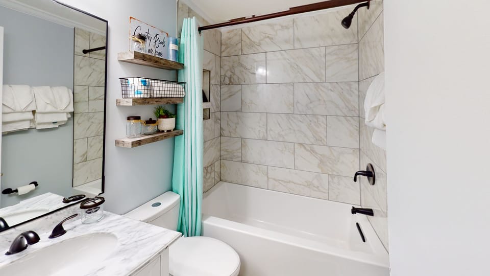 Indoors, Sink, Bathtub, Tub, Bathroom